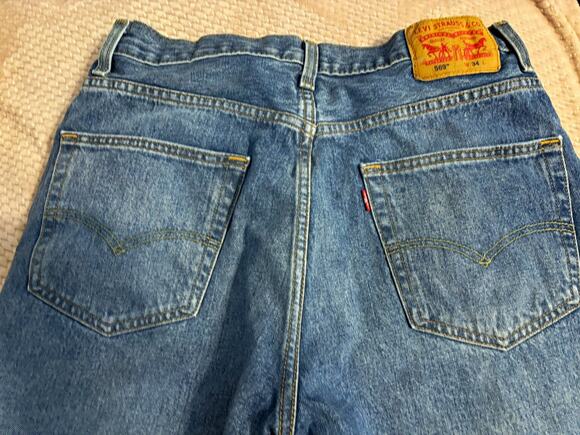 Levi's Other - Levi's 569 Men's Blue Denim Bermuda Shorts Medium Wash 5-Pocket Zip